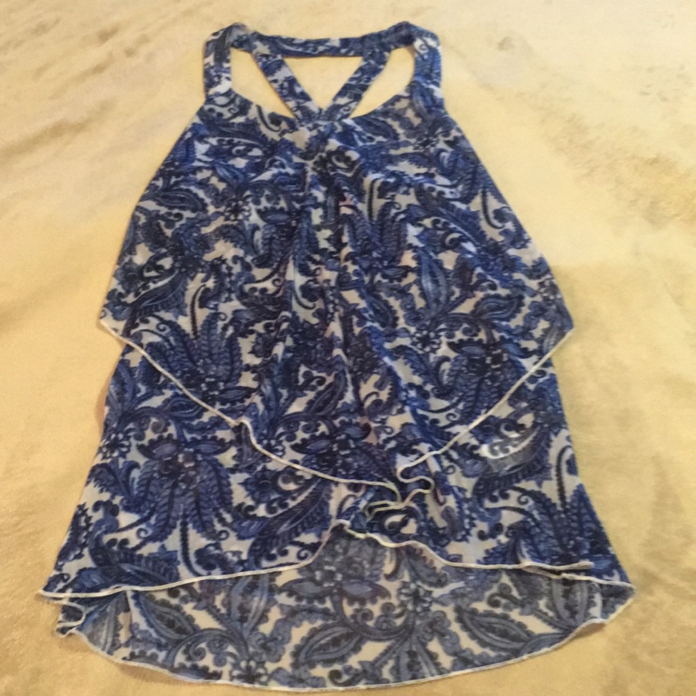 Loose split racer back top